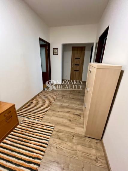 3-izb. byt Klokočina, loggia, čiastočne zariadený, 81 m2