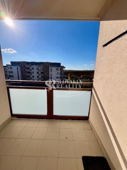 3-izb. byt Klokočina, loggia, čiastočne zariadený, 81 m2