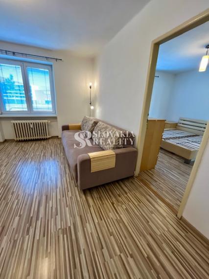 2-izb.byt, centrum mesta, 55m2, čiastočne zariadený, pivnica