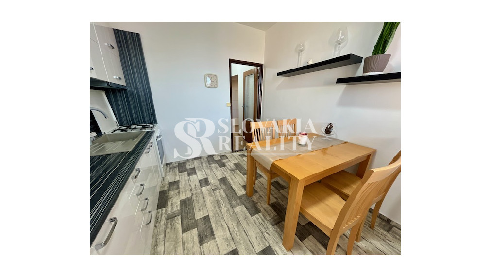 3-izb. byt Klokočina, loggia, čiastočne zariadený, 81 m2