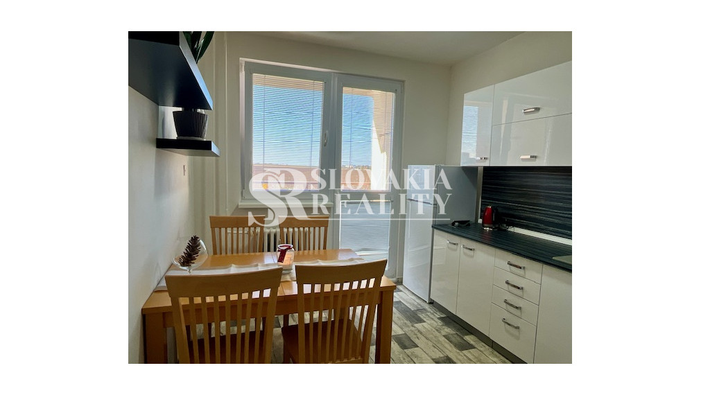 3-izb. byt Klokočina, loggia, čiastočne zariadený, 81 m2