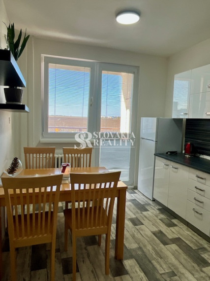 3-izb. byt Klokočina, loggia, čiastočne zariadený, 81 m2