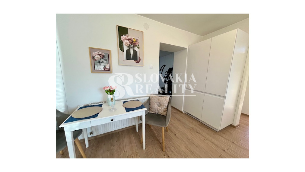 3-izb. domček, Sľažany, zariadený, 10,7á záhrada, zrekonšt.