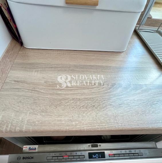 3-izb. domček, Sľažany, zariadený, 10,7á záhrada, zrekonšt.