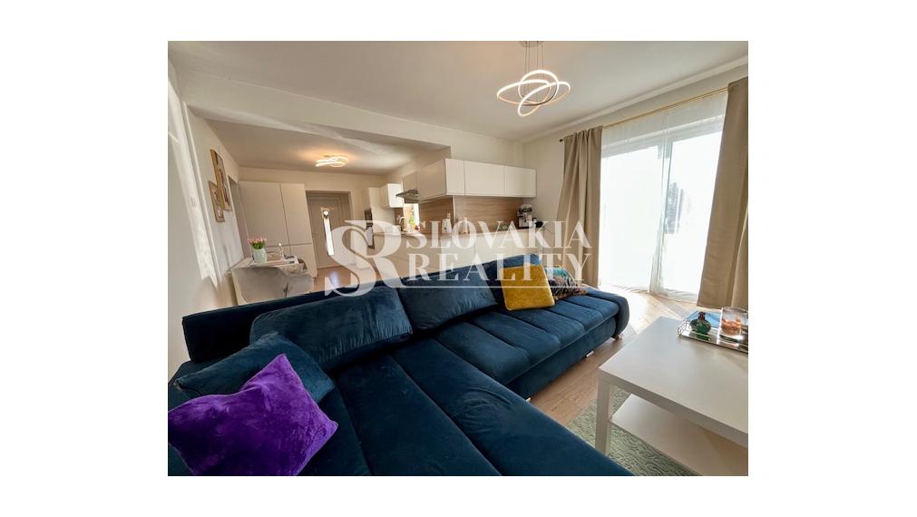 3-izb. domček, Sľažany, zariadený, 10,7á záhrada, zrekonšt.