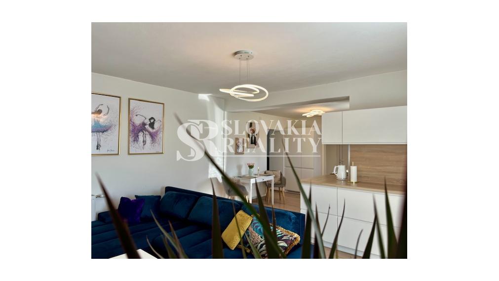 3-izb. domček, Sľažany, zariadený, 10,7á záhrada, zrekonšt.