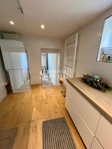 3-izb. domček, Sľažany, zariadený, 10,7á záhrada, zrekonšt.