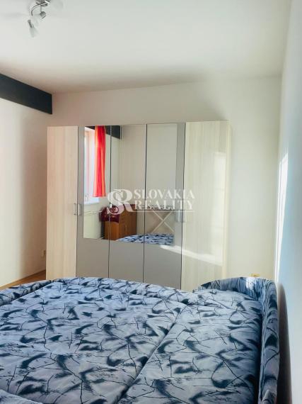 Veľmi príjemný, zariadený 3 izbový rodinný dom na Zobore