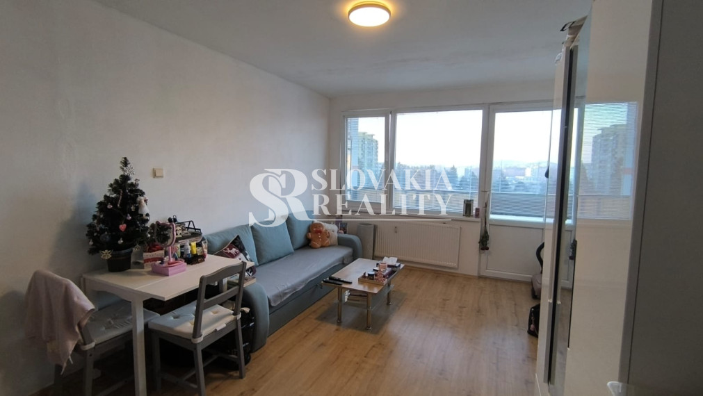 Garsónka s balkónom, 24 m2,  Chrenová