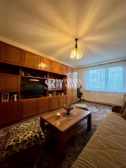 Priestranný 3-izbový byt s balkónom na Alexyho ulici