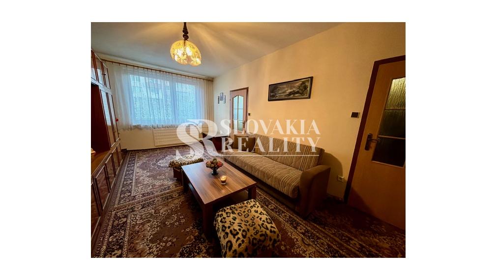 Priestranný 3-izbový byt s balkónom na Alexyho ulici