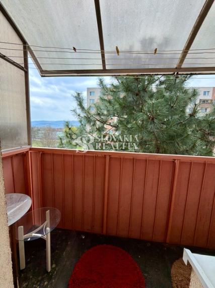 Priestranný 3-izbový byt s balkónom na Alexyho ulici