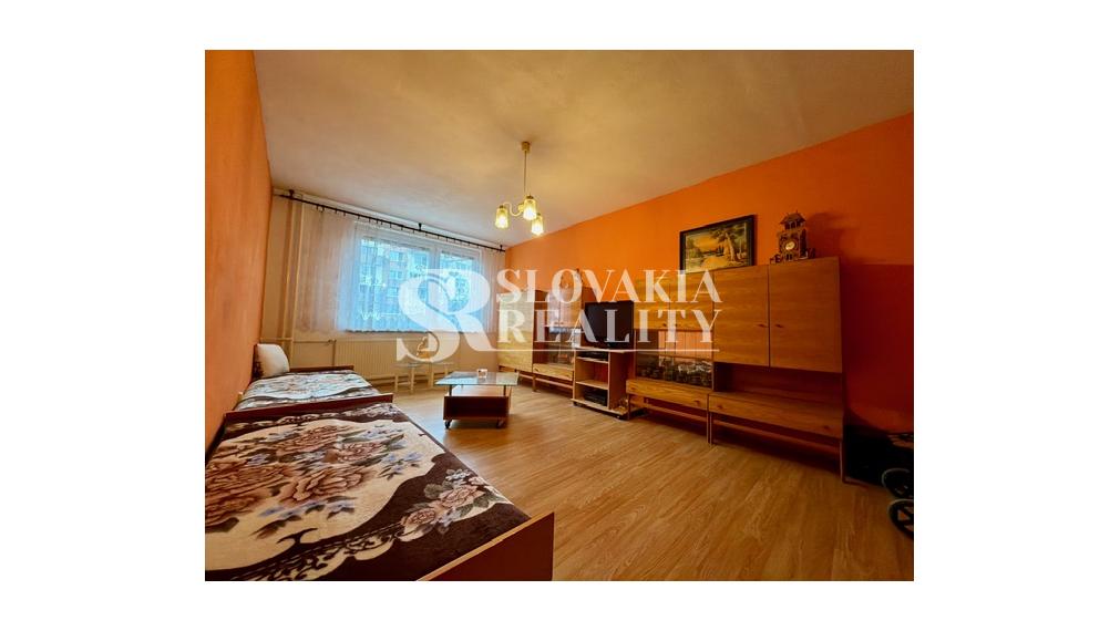 Priestranný 3-izbový byt s balkónom na Alexyho ulici