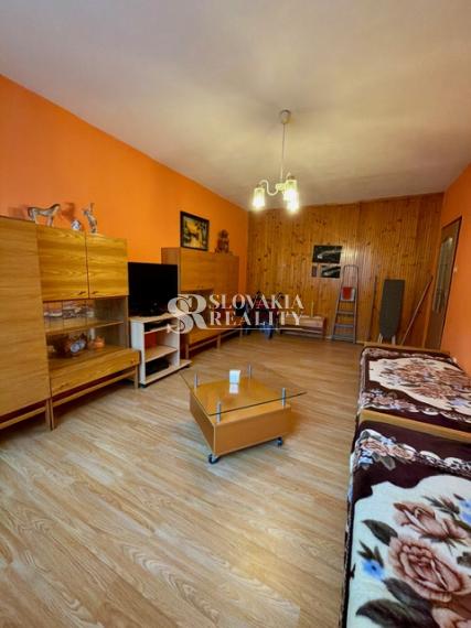 Priestranný 3-izbový byt s balkónom na Alexyho ulici