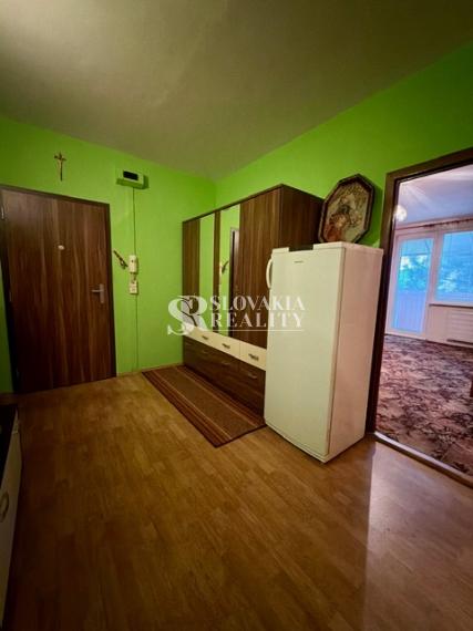 Priestranný 3-izbový byt s balkónom na Alexyho ulici