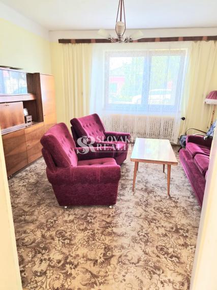 Rodinný dom na predaj s 33 árovým pozemkom