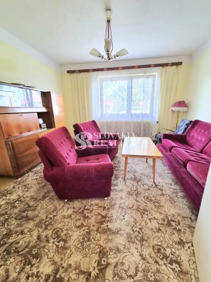 Rodinný dom na predaj s 33 árovým pozemkom