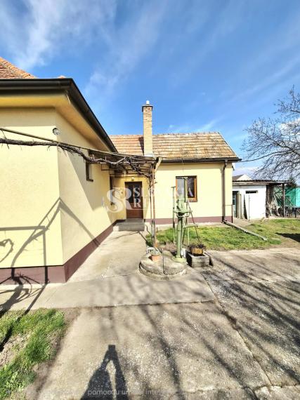 Rodinný dom na predaj s 33 árovým pozemkom