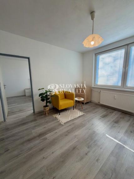 1-izbový byt s výbornou polohou na Výstavej ul. - Chrenová