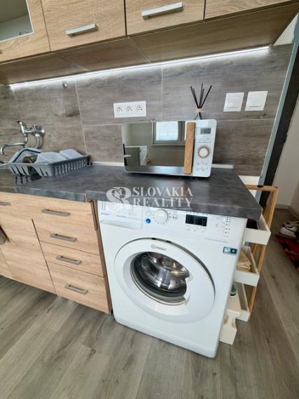 1-izbový byt s výbornou polohou na Výstavej ul. - Chrenová