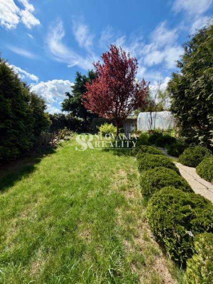 Priestranný RD s terasou v skvelej lokalite Rišňovce