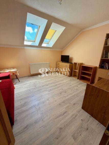 Priestranný RD s terasou v skvelej lokalite Rišňovce