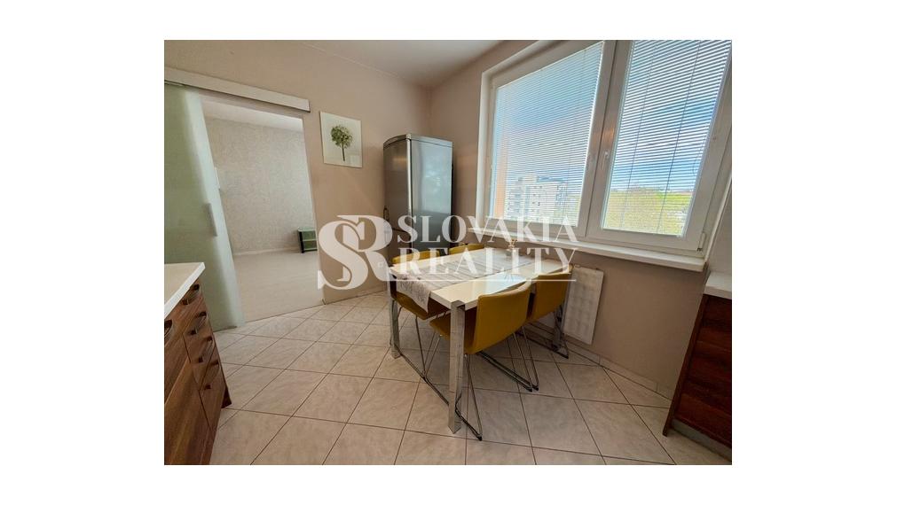 3-izb.byt Čermáň! 84 m², balkón, rekonštrukcia, zariadenie