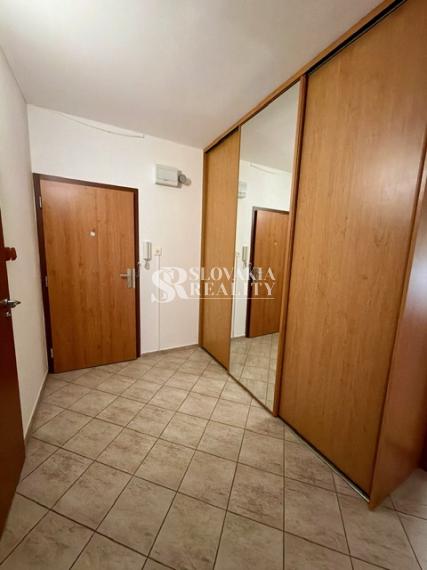 3-izb.byt Čermáň! 84 m², balkón, rekonštrukcia, zariadenie