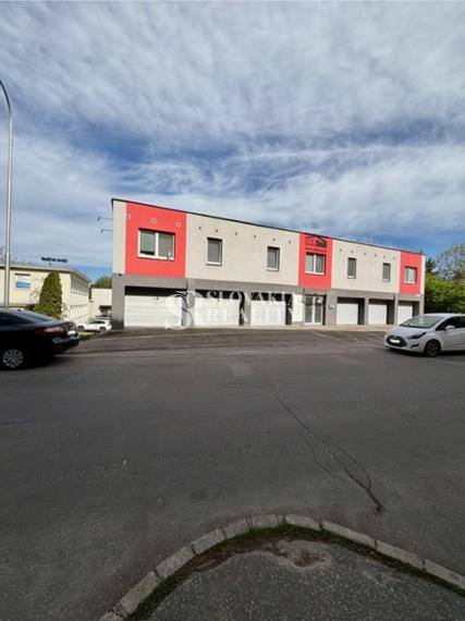 3-izb.byt Čermáň! 84 m², balkón, rekonštrukcia, zariadenie