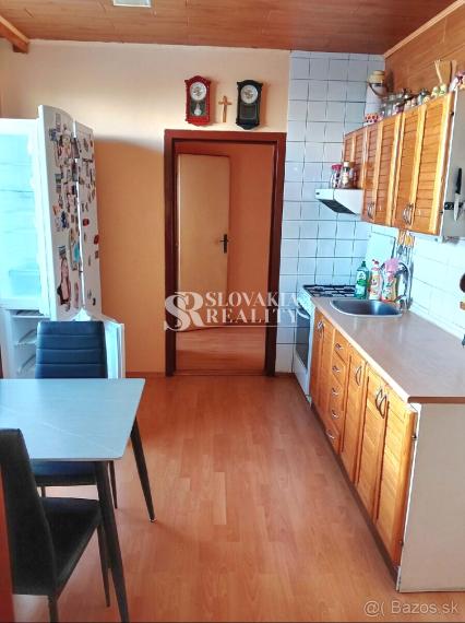 Veľký 3-izb.byt s balkónom, samostatné izby, Partizánska ul.