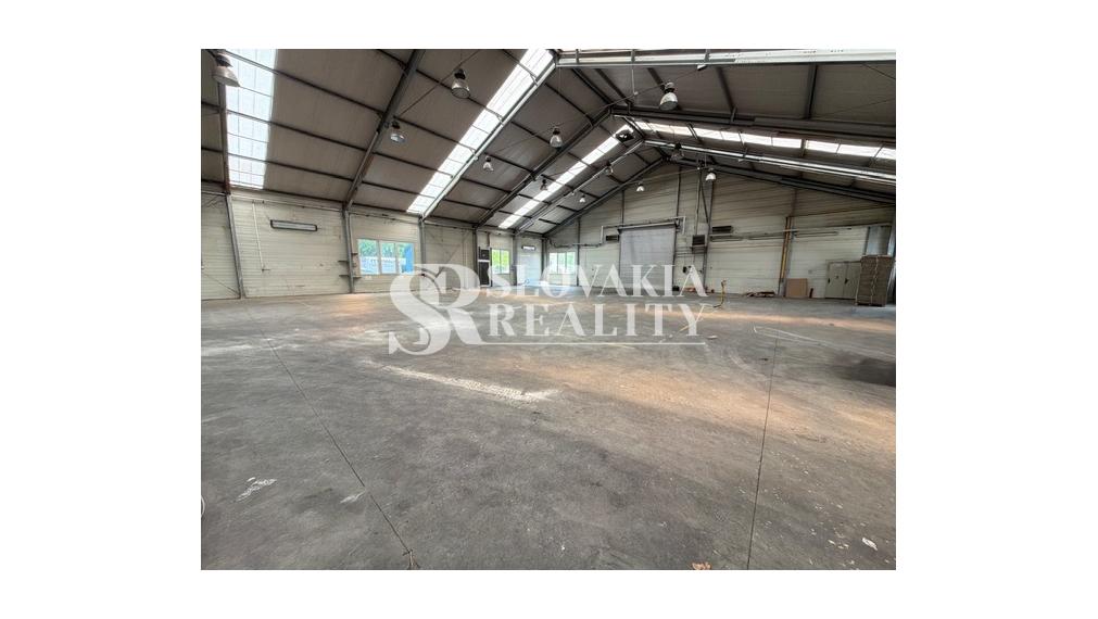 Prenájom haly 700 m² s rampou Nitra – Krškany