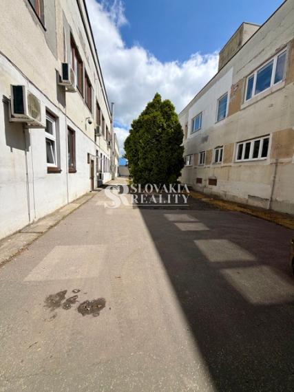 Multifunkčný priestor 225 m² Nitra - Horné Krškany