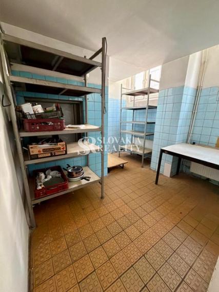 Gastro kuchyňa a sklady 207 m², Nitra – Horné Krškany