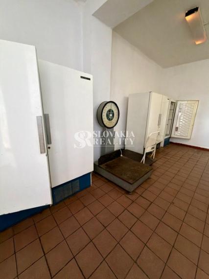 Gastro kuchyňa a sklady 207 m², Nitra – Horné Krškany