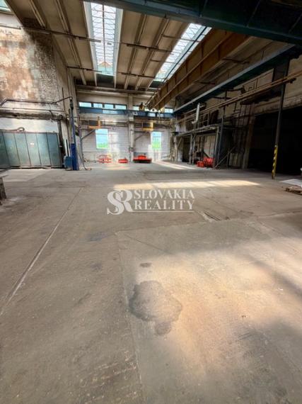 Prenájom haly 700 m² so žeriavmi Nitra – Krškany