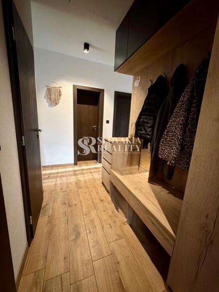 Zariadený 3-izbový bungalov s terasou a moderným dizajnom