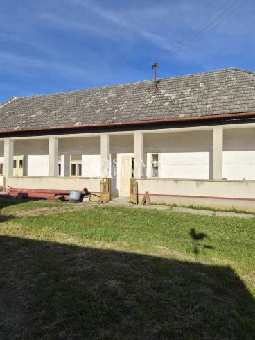 Výnimočný dom s vysokými stropmi a záhradou 1 201 m²