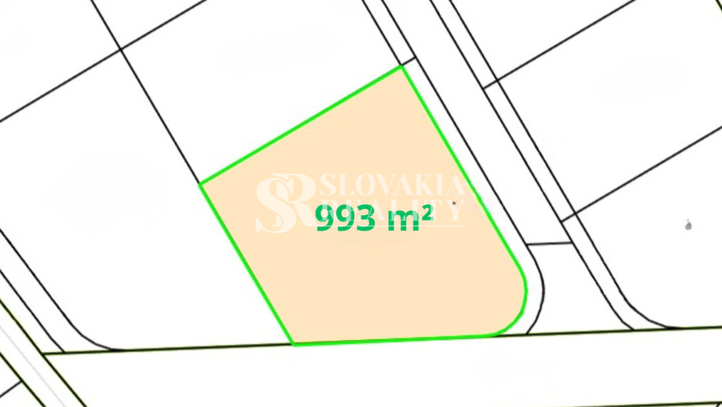 INVESTIČNÝ VEĽKY POZEMOK 993 m² - Nová Chrenová