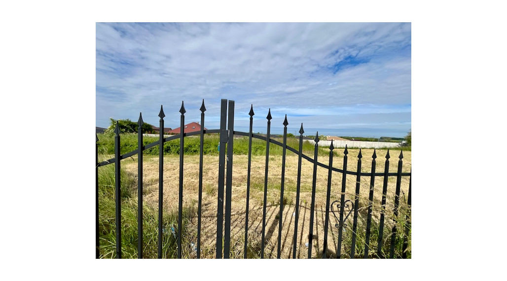 Stavebný pozemok, základ domu v Párovských Hájoch, 690 m2