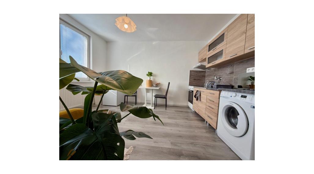 1-izbový byt s výbornou polohou na Výstavej ul. - Chrenová