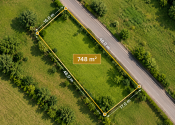 POZEMOK určený na výstavu 748 m²- ÚZEMNÝ PLÁN k dispo - fotografia 1