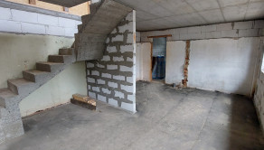 Pozemok s rozostavaným domom so stavebným povolením - 411 m² - fotografia 9