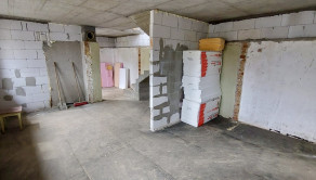 Pozemok s rozostavaným domom so stavebným povolením - 411 m² - fotografia 11