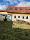 Pozemok s rozostavaným domom so stavebným povolením - 411 m² - fotografia 15