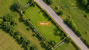 POZEMOK určený na výstavu 748 m²- ÚZEMNÝ PLÁN k dispo - fotografia 1