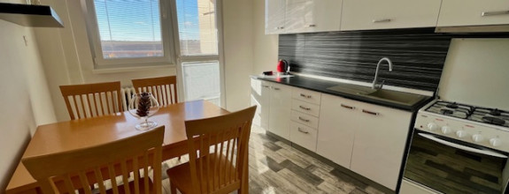 3-izb. byt Klokočina, loggia, čiastočne zariadený, 81 m2