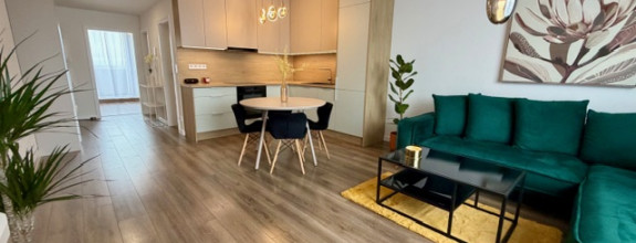 Luxusne zariadený 2-izbový byt s 2 balkónmi - Nová Nitra