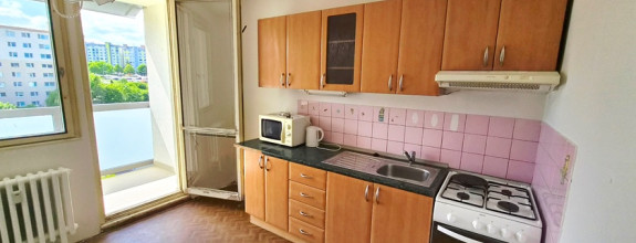 Veľký 3-izbový byt 78 m² s lodžiou, Zvolenská ulica, Nitra