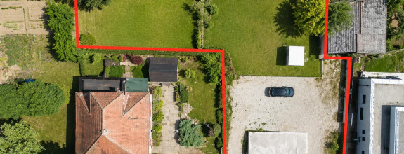 Stavebný pozemok 1 093 m², všetky siete pred pozemkom