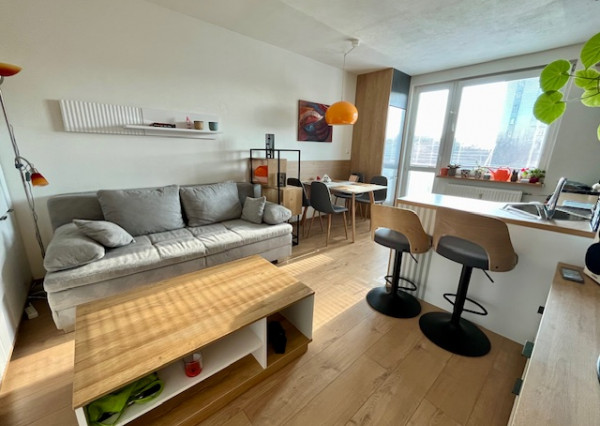 Krásny 2,5-izb.byt v centre mesta, 2 balkóny, 60 m2